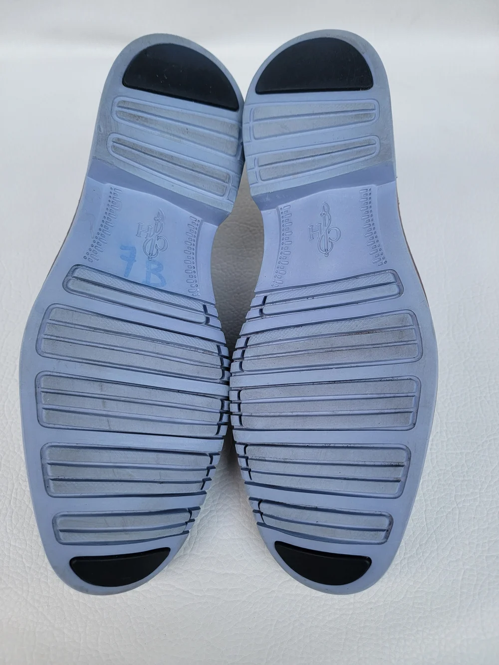 Cole Haan Great Jones Mens Size 9 M BLUE Classic Wingtip Oxford Shoes The shoes